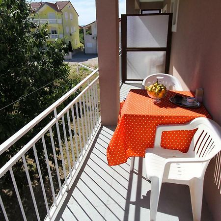 Apartments Lili Biograd Na Moru Luaran gambar