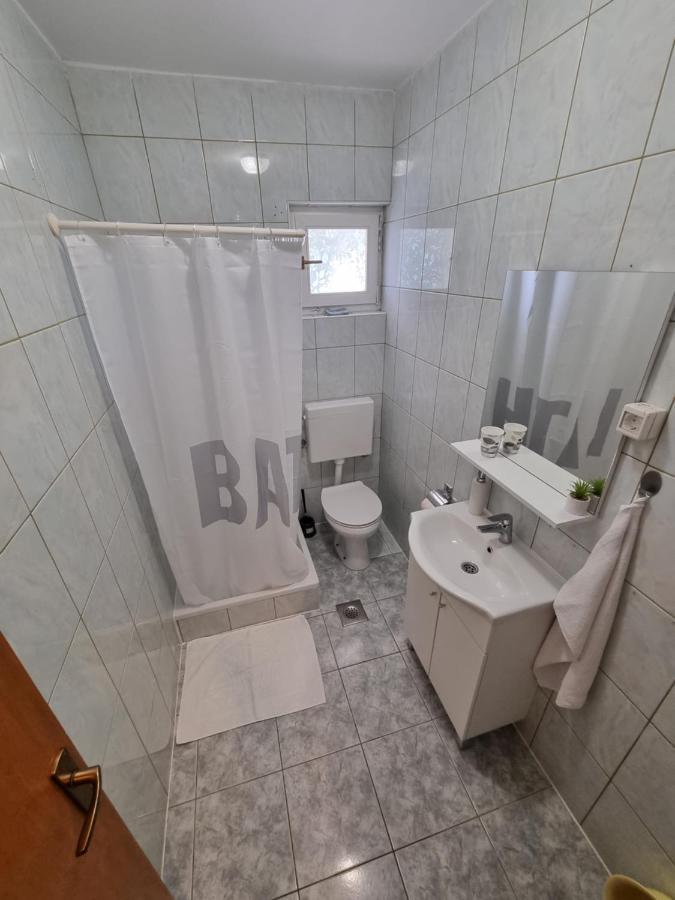 Apartments Lili Biograd Na Moru Luaran gambar