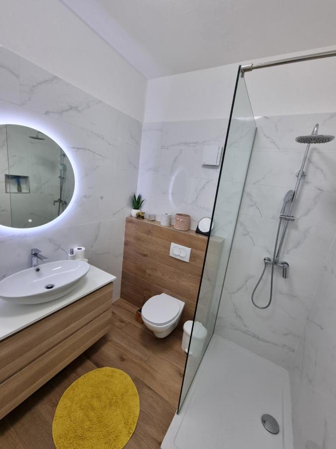 Apartments Lili Biograd Na Moru Luaran gambar