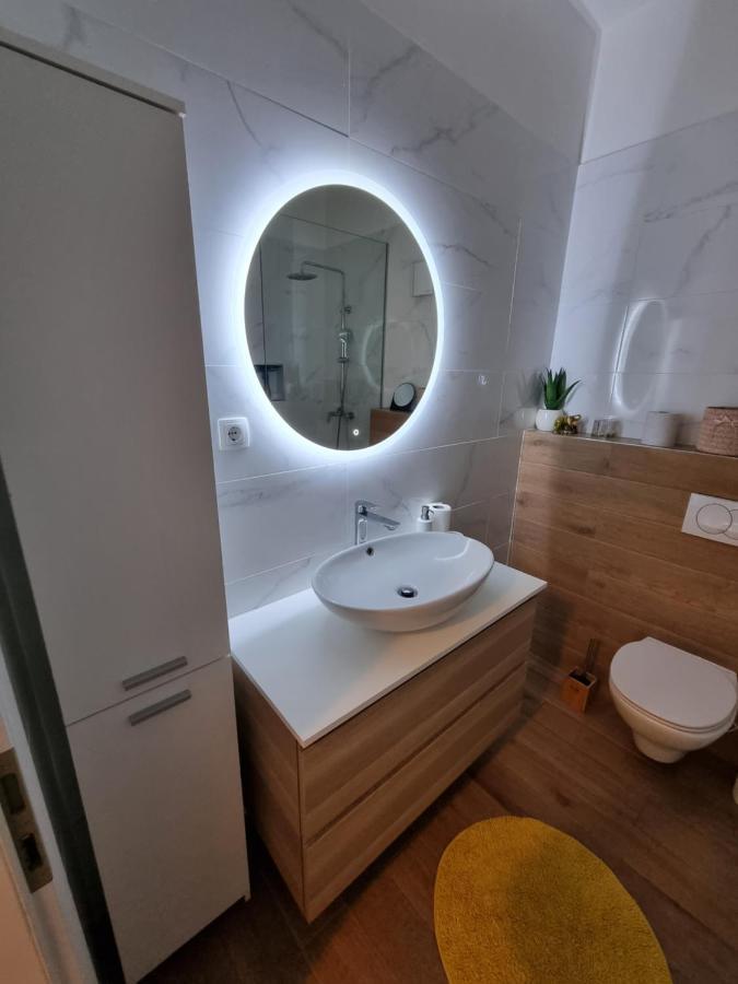 Apartments Lili Biograd Na Moru Luaran gambar