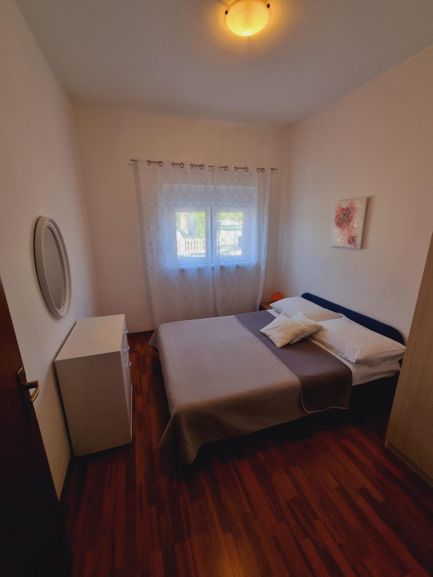 Apartments Lili Biograd Na Moru Bilik gambar